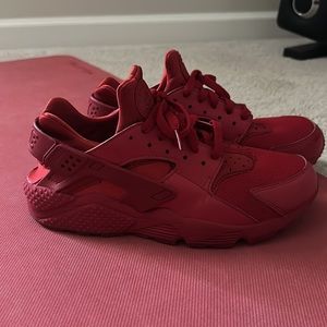 Nike Women’s Red Air Huarache Run. No original box.